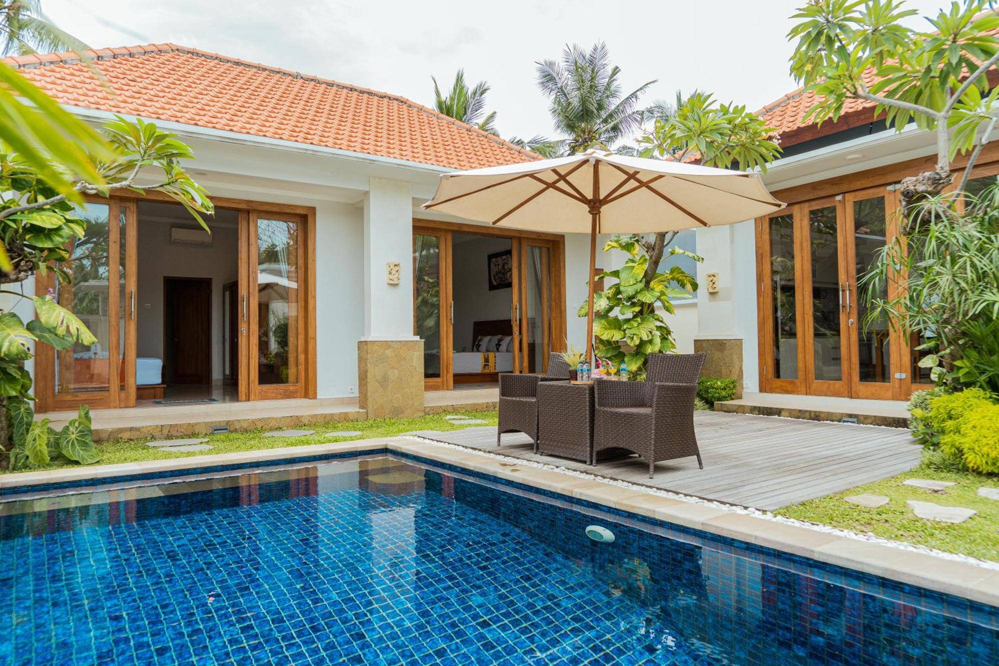 Villa Nugraha Lovina Private Pool Сінгараджа Екстер'єр фото