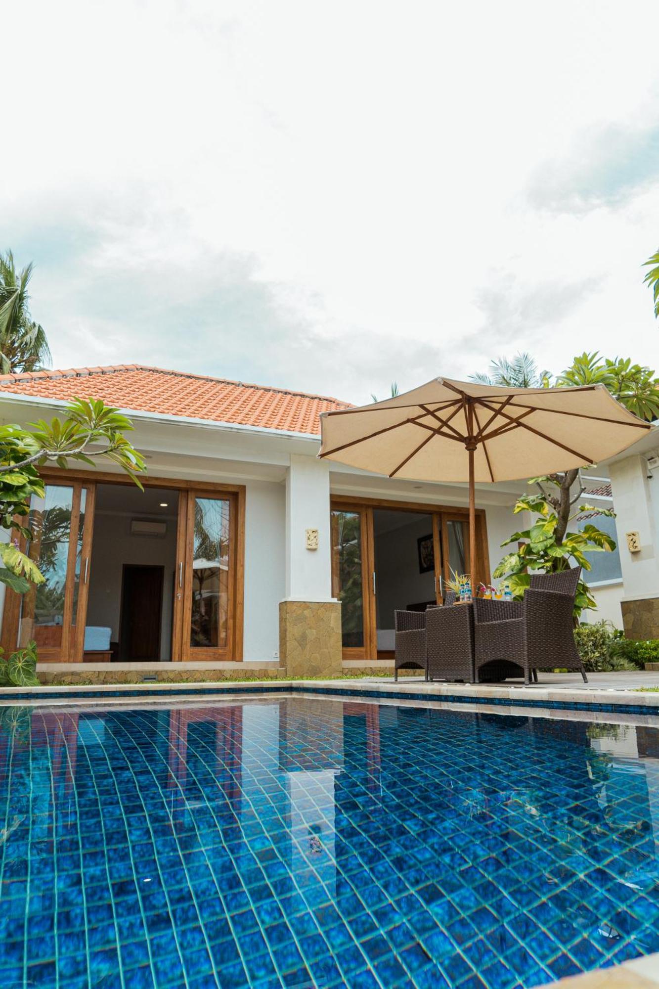 Villa Nugraha Lovina Private Pool Сінгараджа Екстер'єр фото
