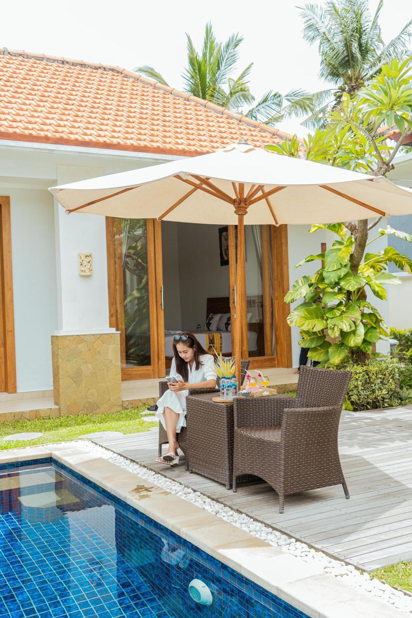 Villa Nugraha Lovina Private Pool Сінгараджа Екстер'єр фото